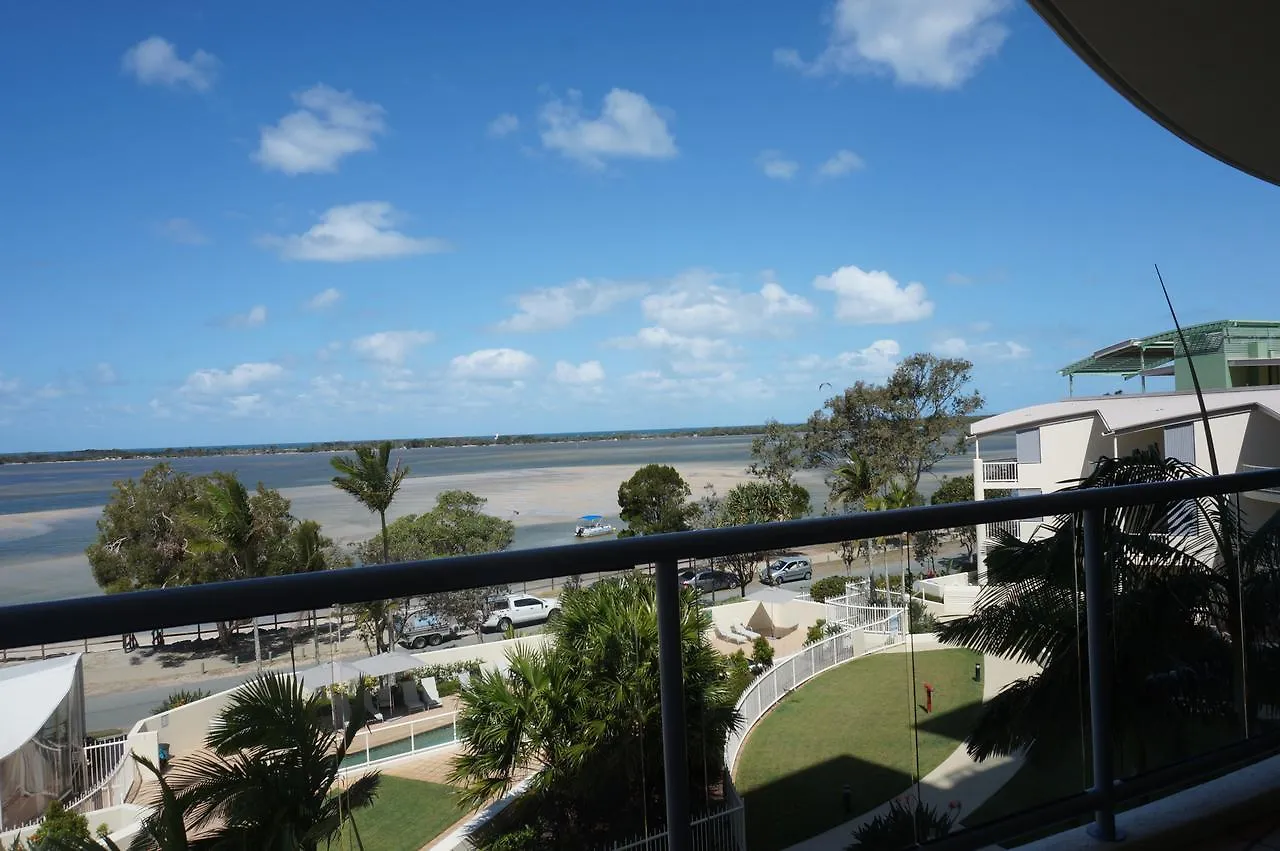 Moorings Beach Resort Caloundra 4*,