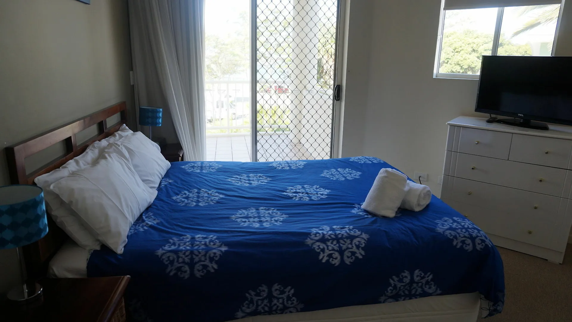 Moorings Beach Resort Caloundra 4*,